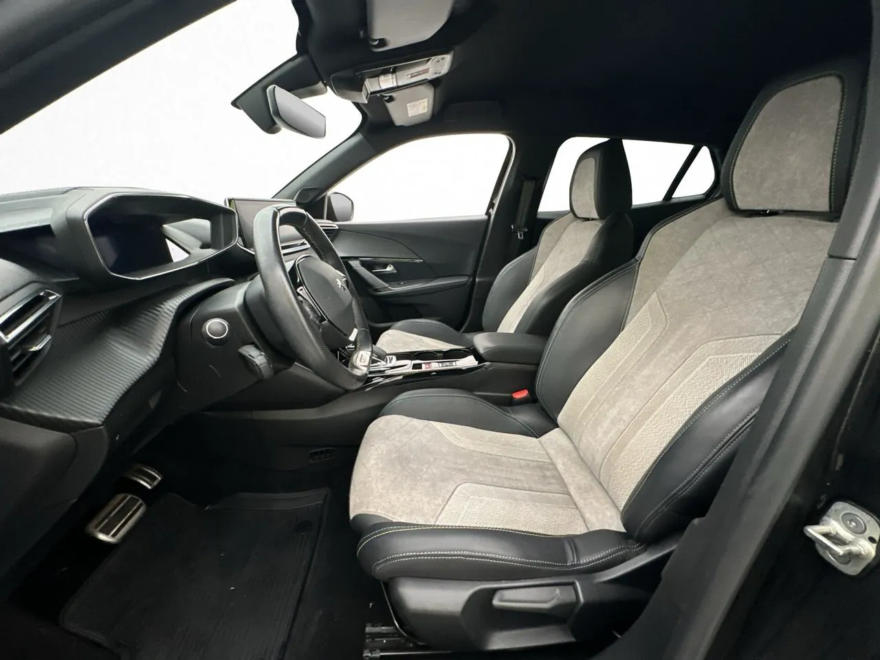 Peugeot e-2008 bild 11