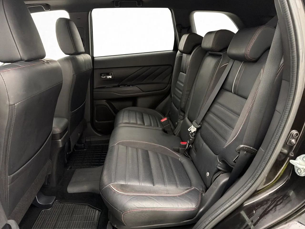 Mitsubishi Outlander bild 14