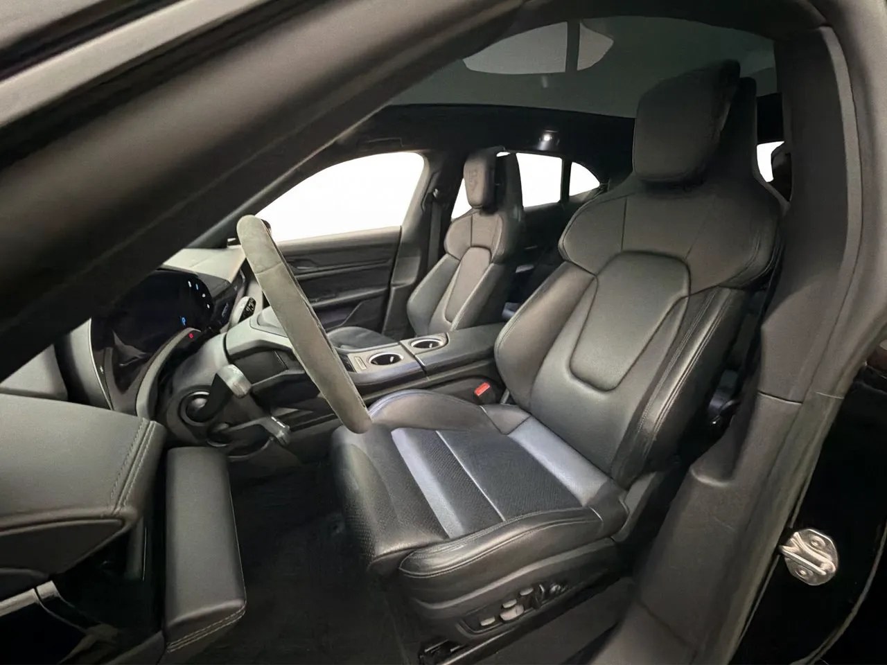 Porsche Taycan bild 13