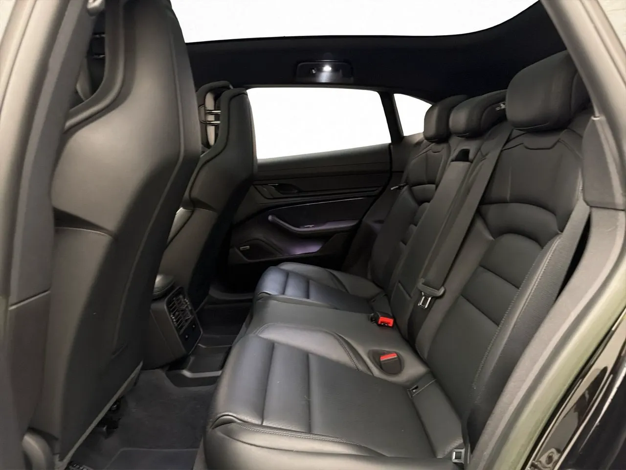 Porsche Taycan bild 19