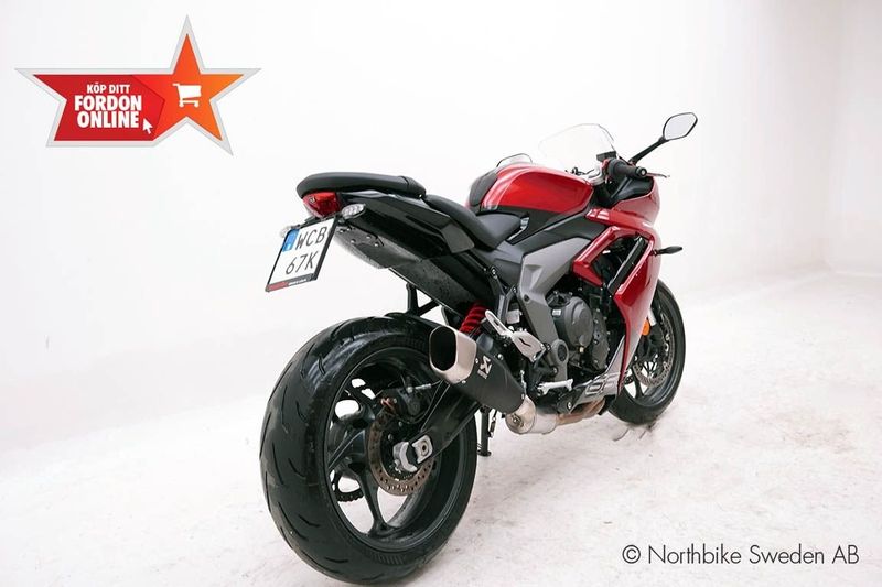 Triumph Daytona bild 3