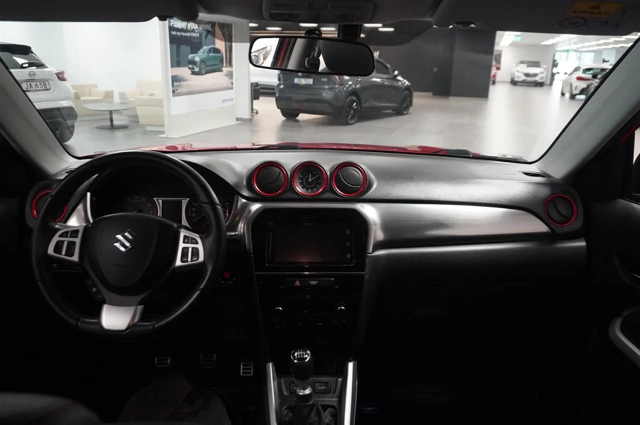 Suzuki Vitara bild 9
