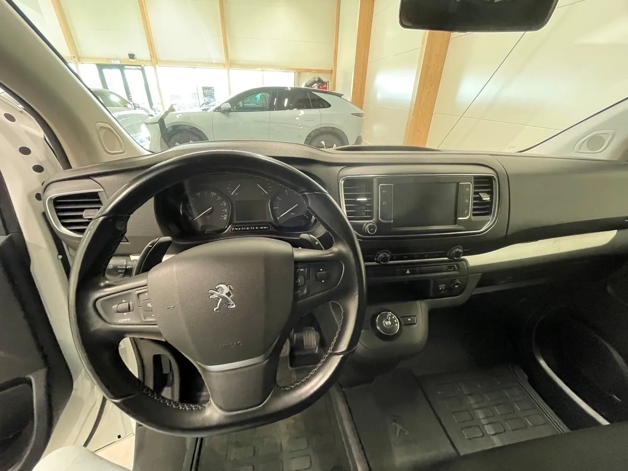 Peugeot Traveller bild 12