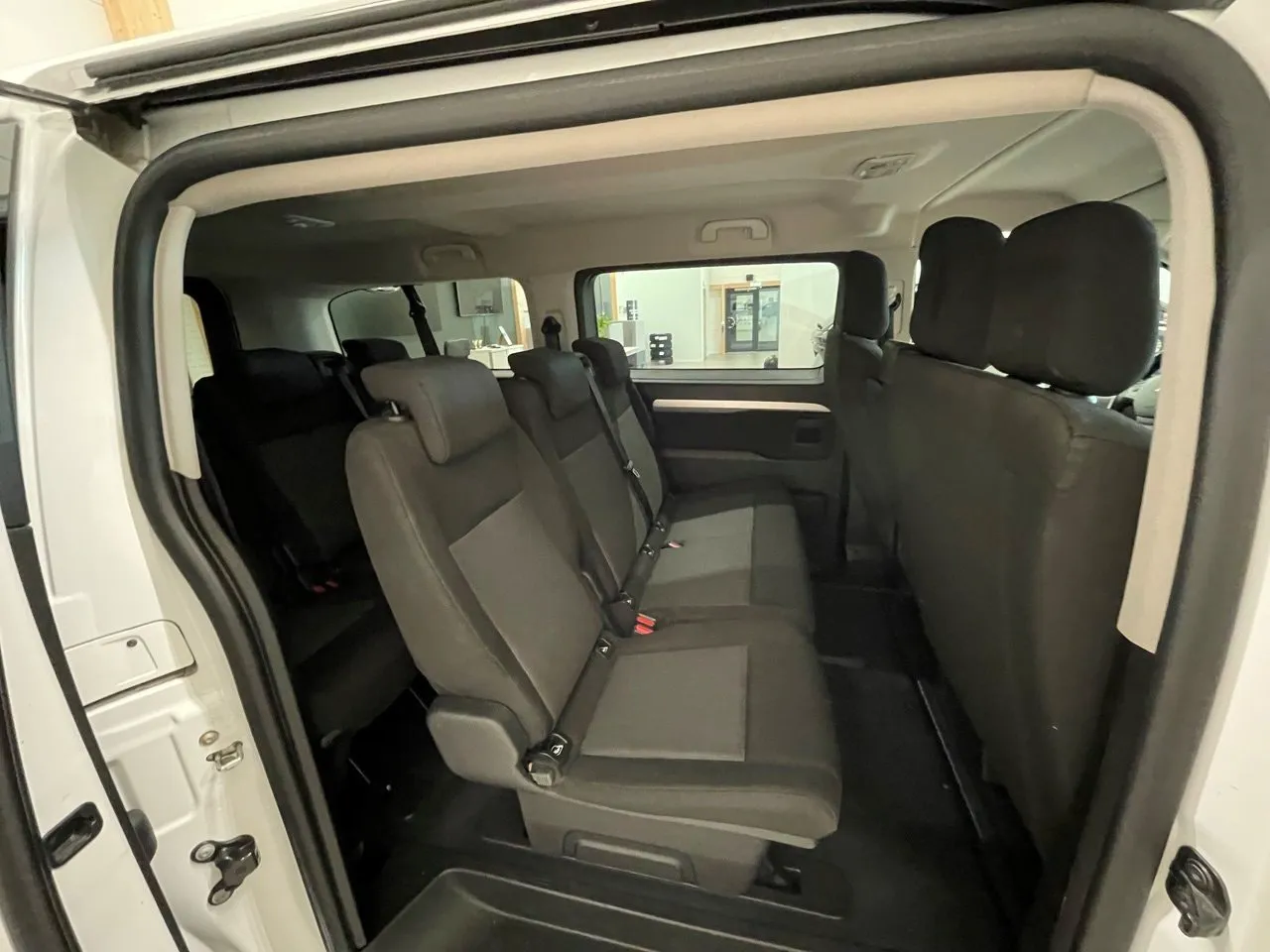 Peugeot Traveller bild 8