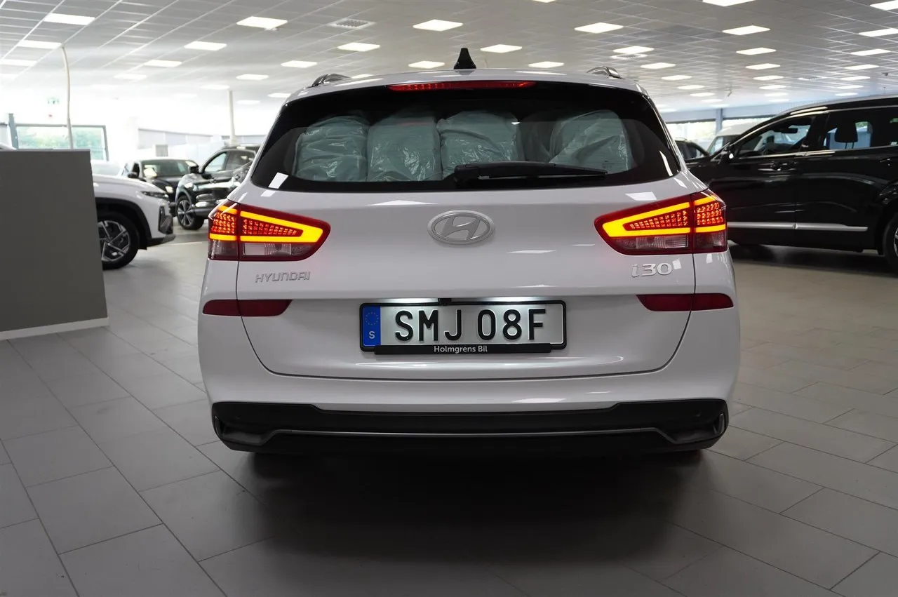 Hyundai i30 bild 8