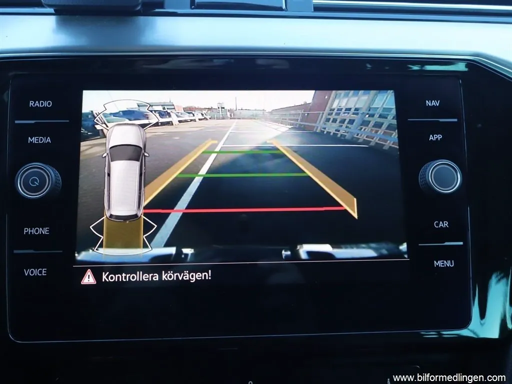 Volkswagen Passat bild 13
