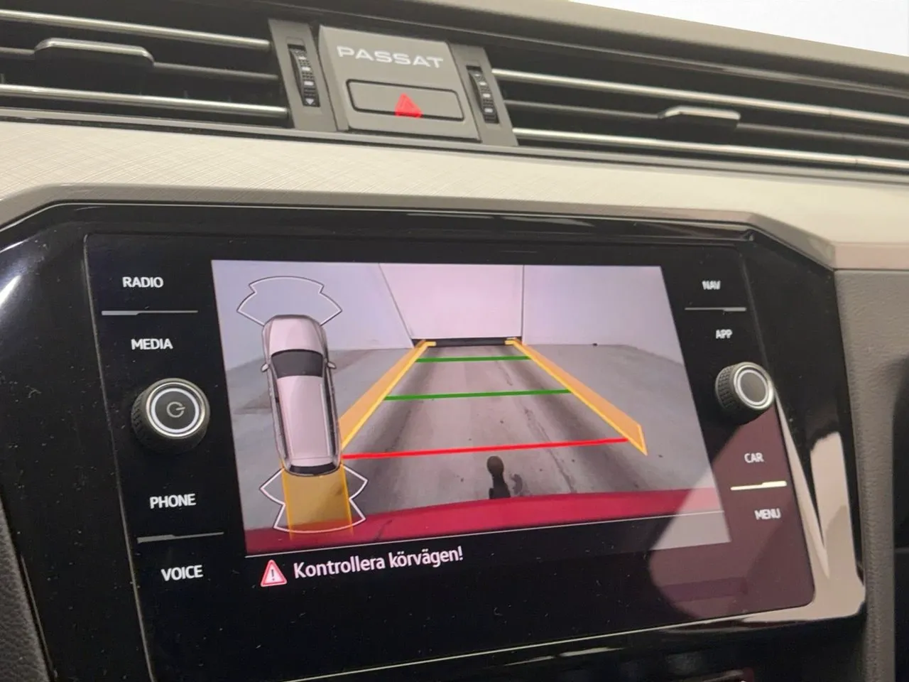 Volkswagen Passat bild 18