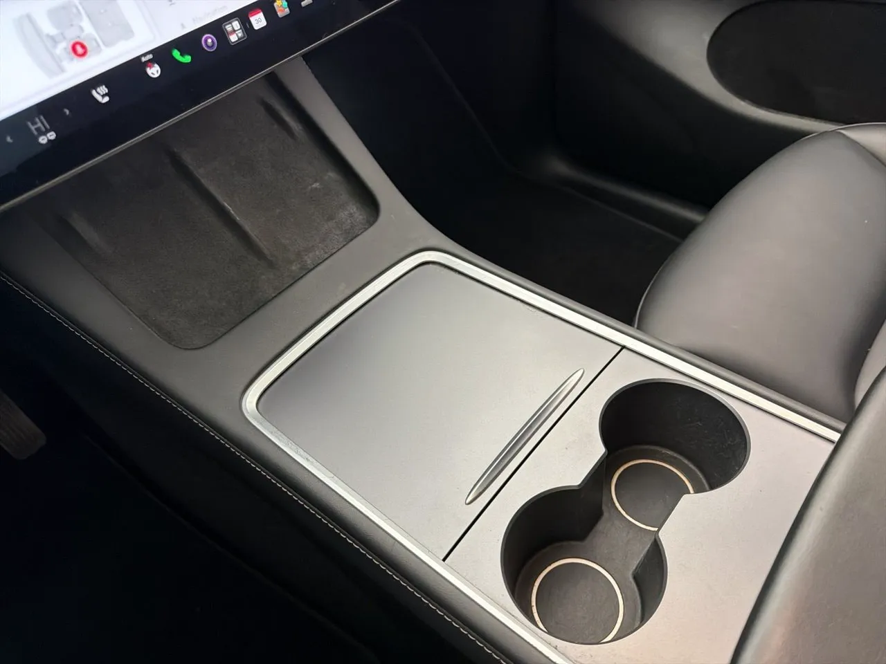 Tesla Model Y bild 27