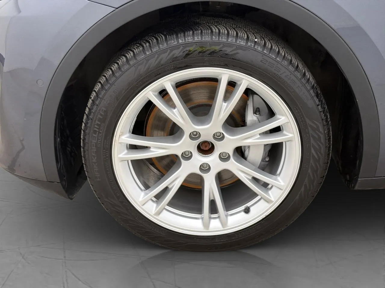 Tesla Model Y bild 33