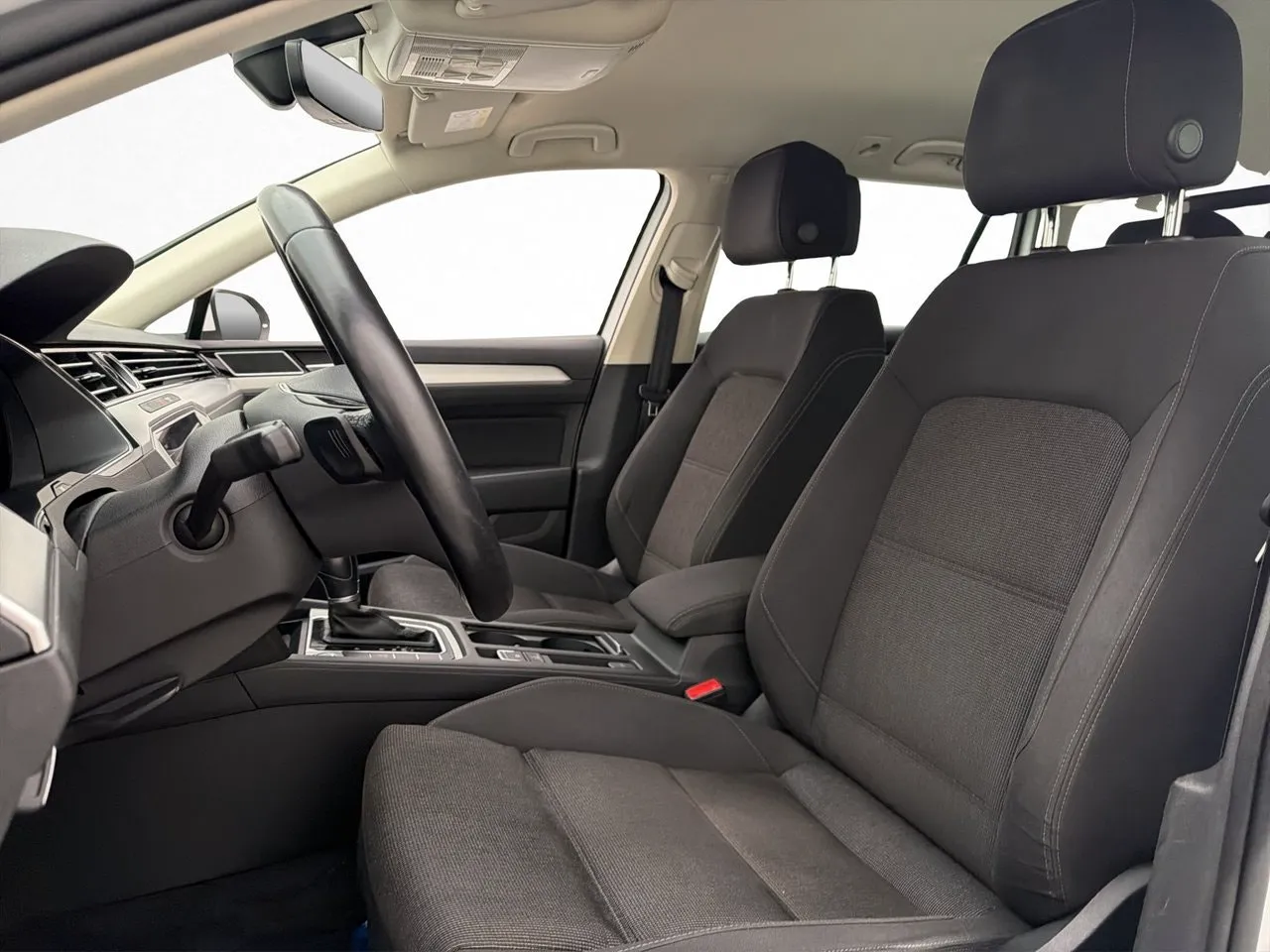 Volkswagen Passat bild 11
