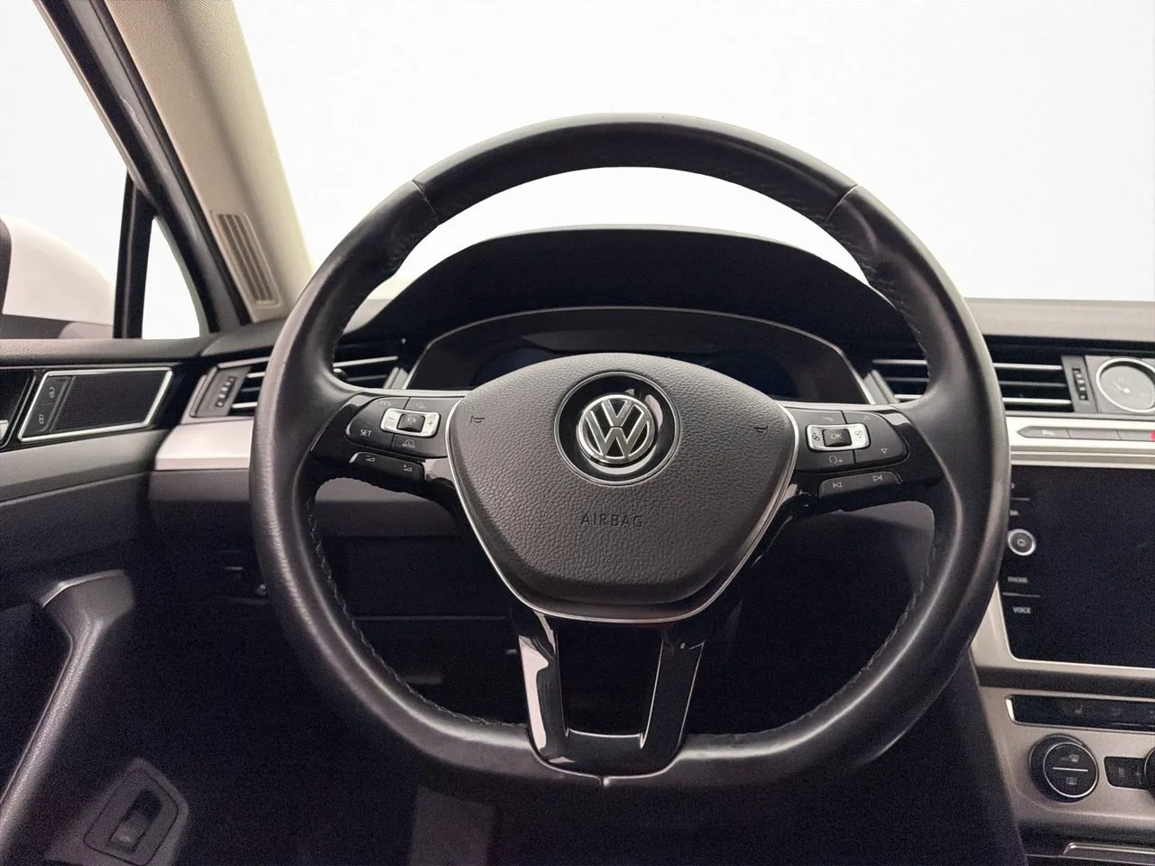 Volkswagen Passat bild 12