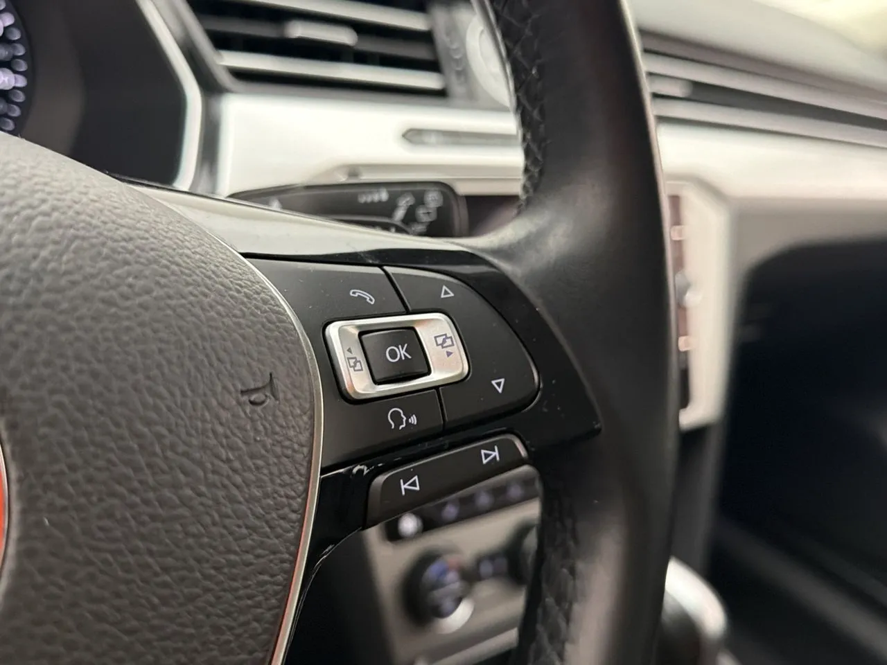 Volkswagen Passat bild 15