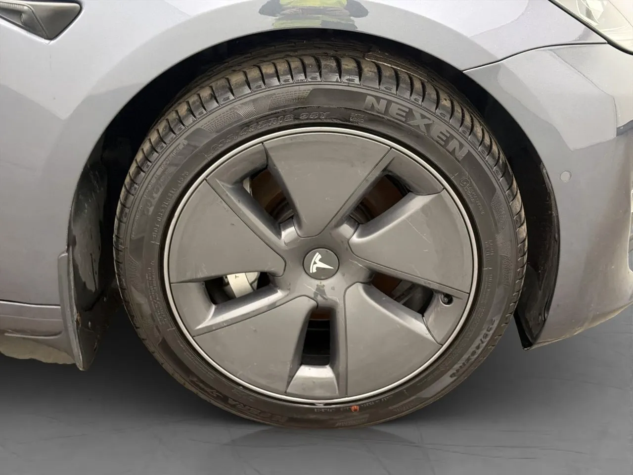 Tesla Model 3 bild 36