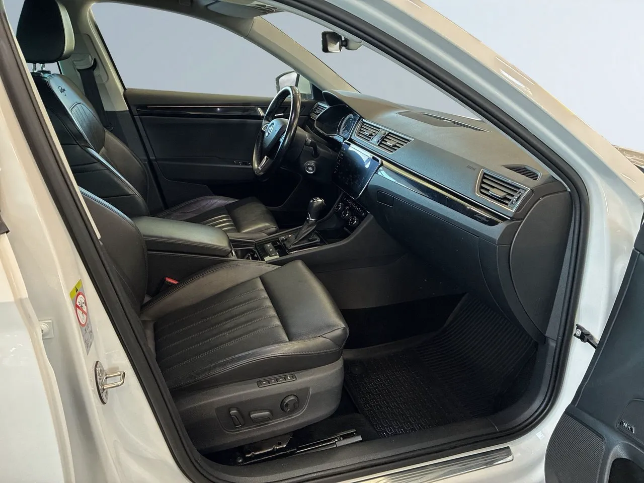 Skoda Superb bild 10