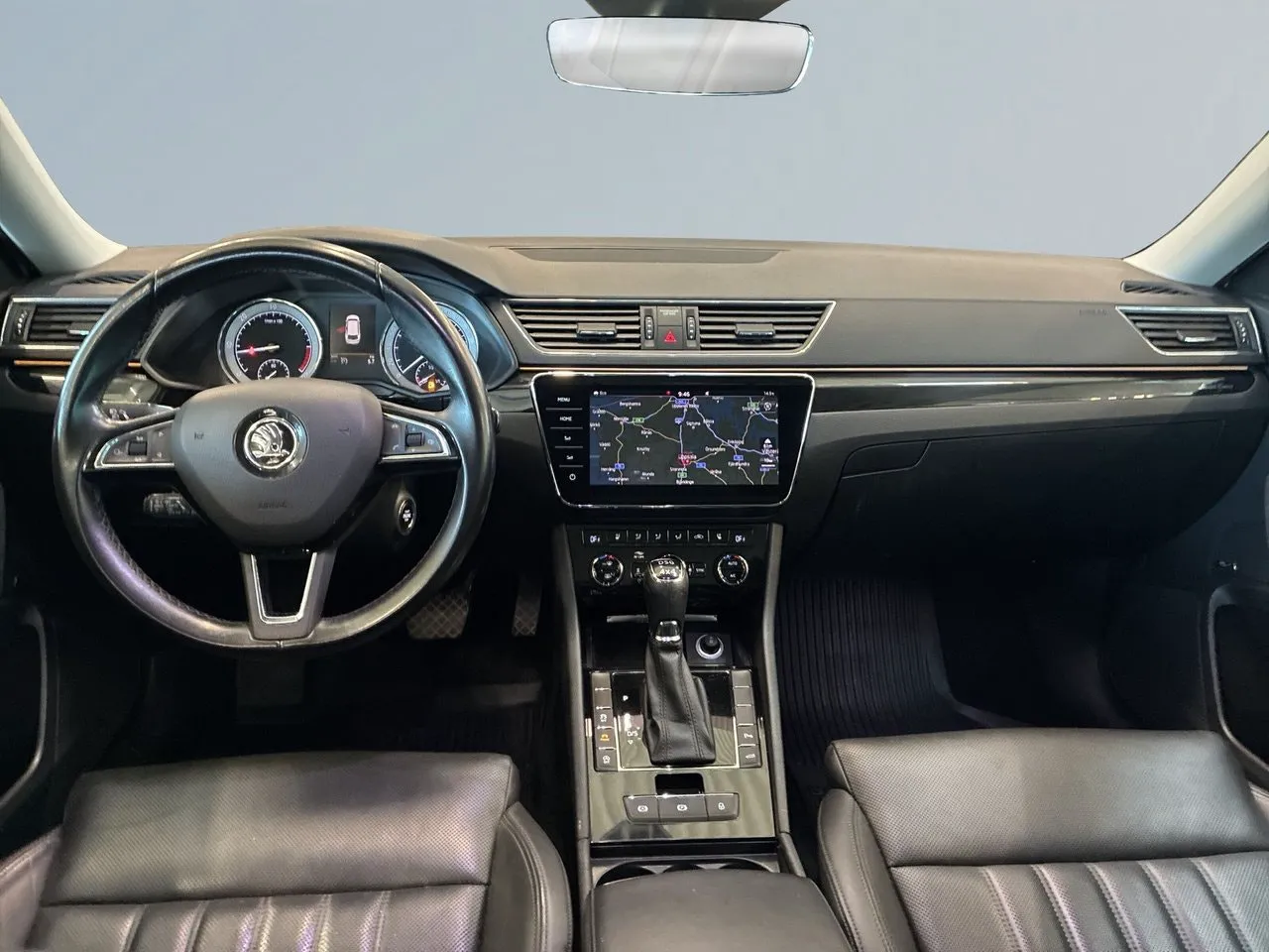 Skoda Superb bild 8