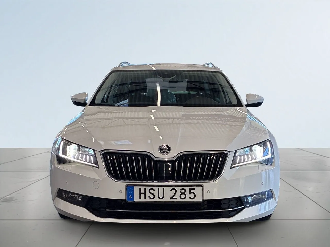 Skoda Superb bild 2