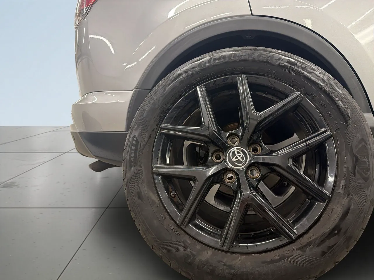 Toyota RAV4 bild 14