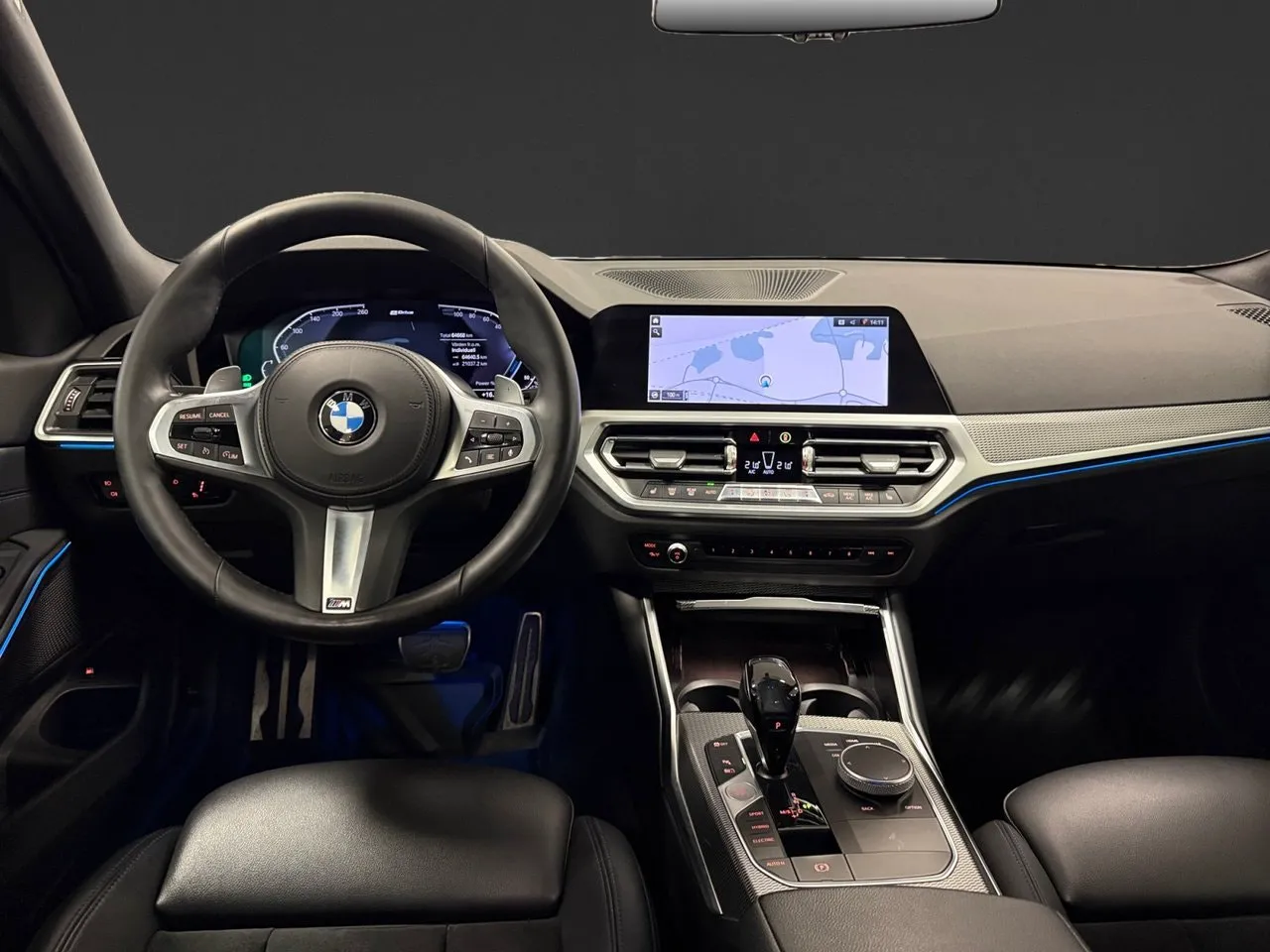 BMW 330 bild 13