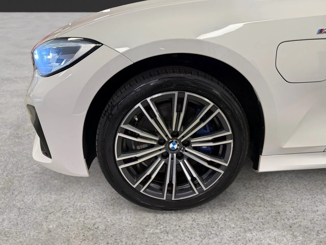 BMW 330 bild 17