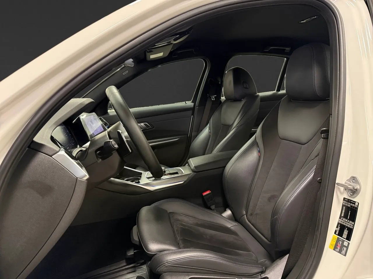 BMW 330 bild 8
