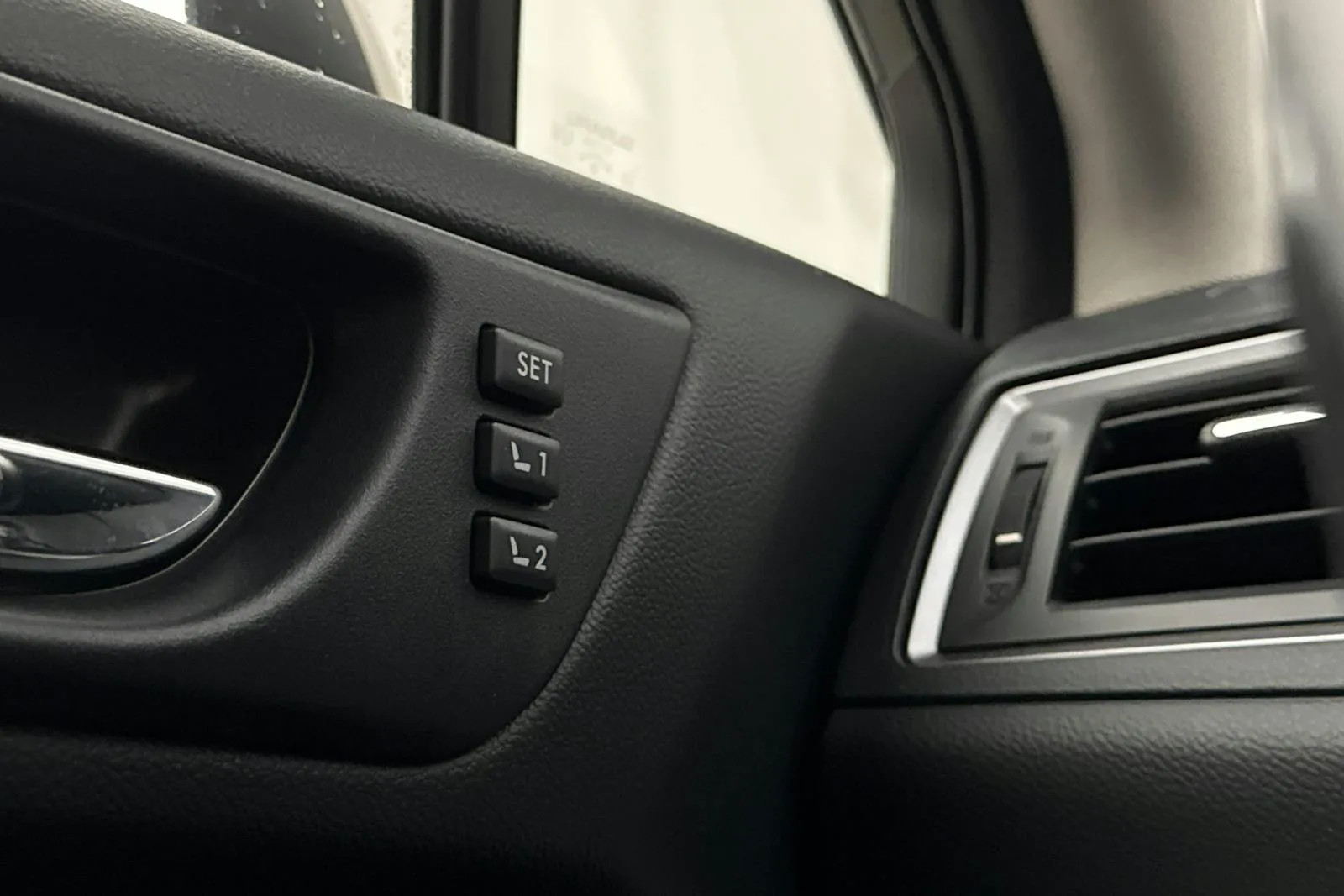 Subaru Outback bild 14