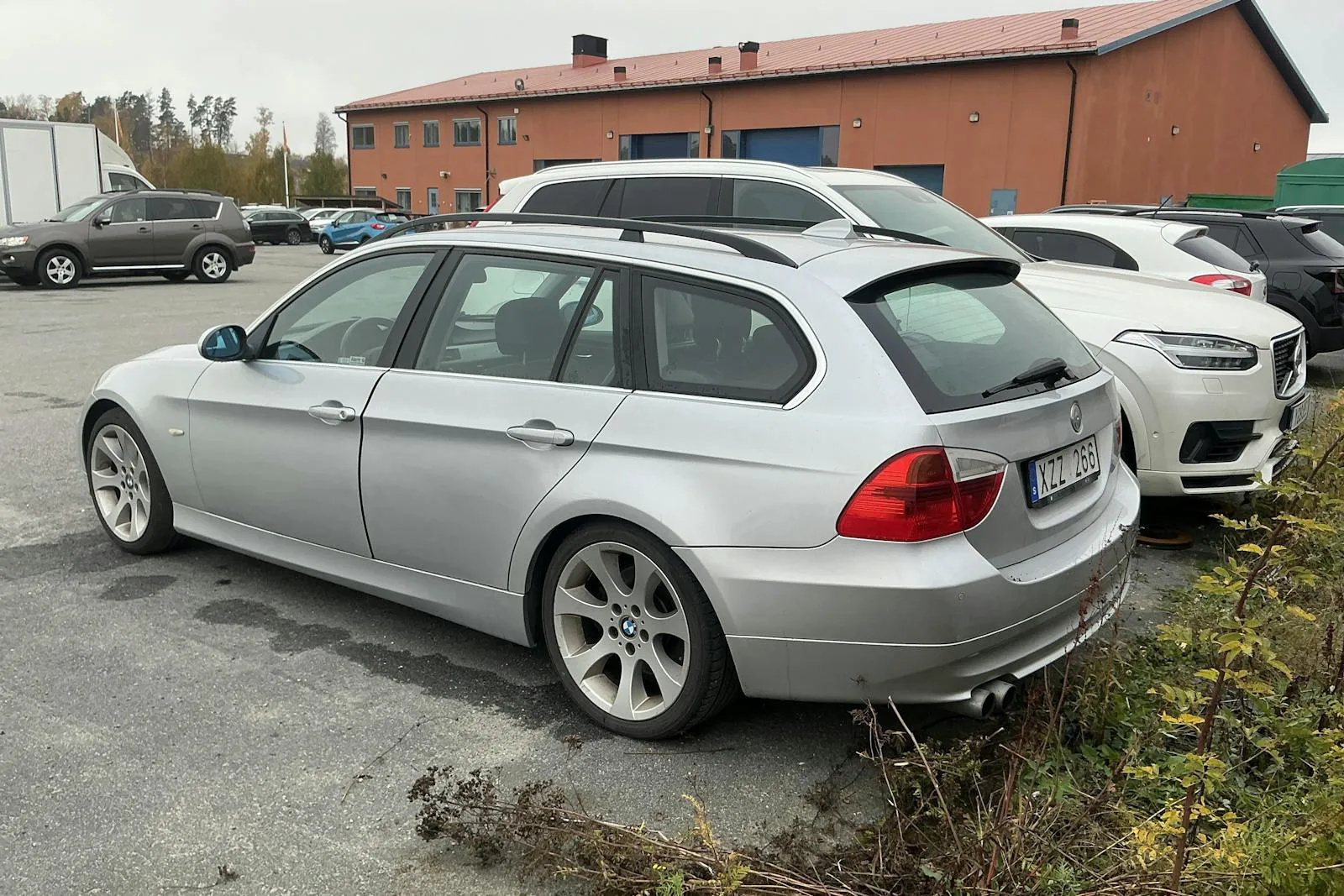BMW 330 bild 4