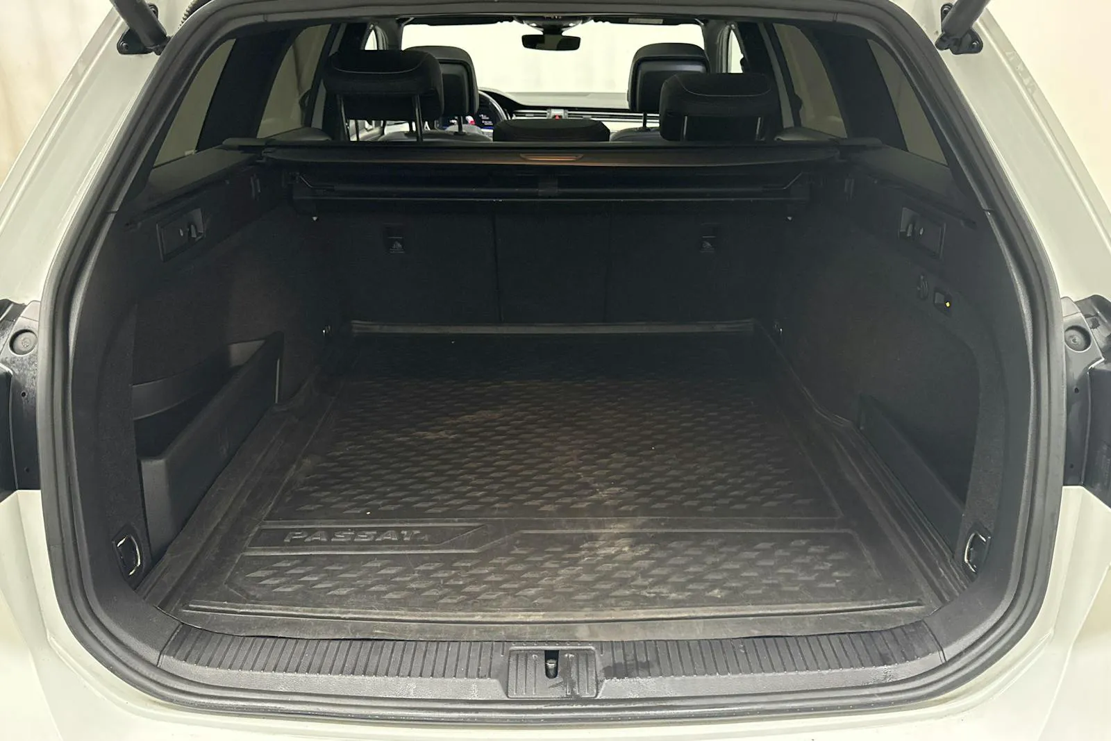 Volkswagen Passat bild 9