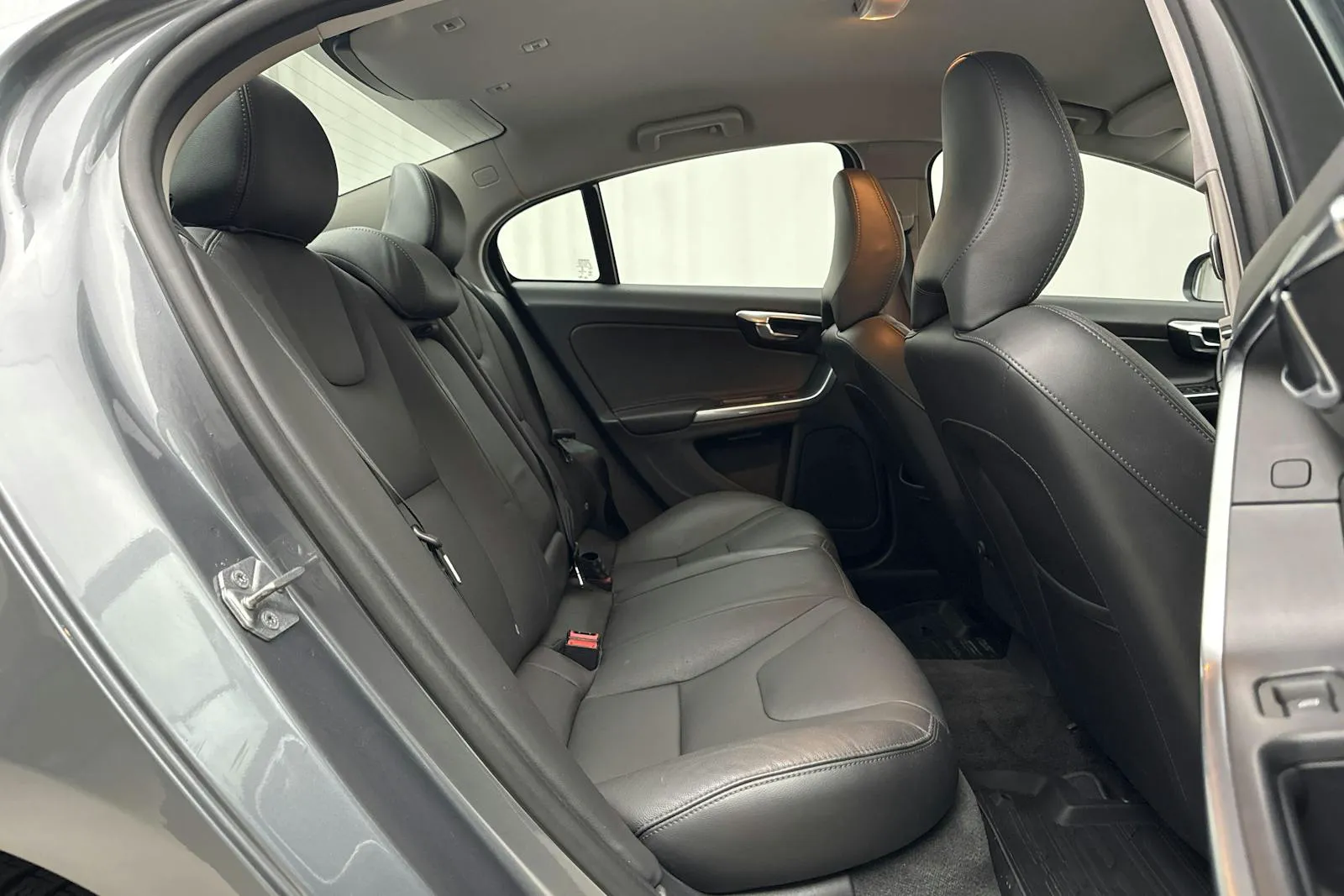 Volvo S60 bild 8