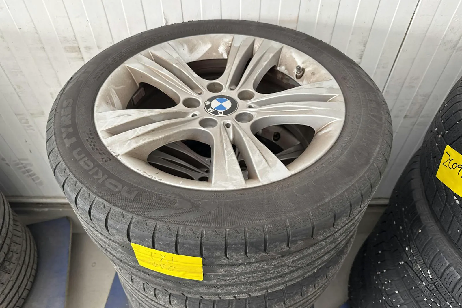 BMW 320 bild 15