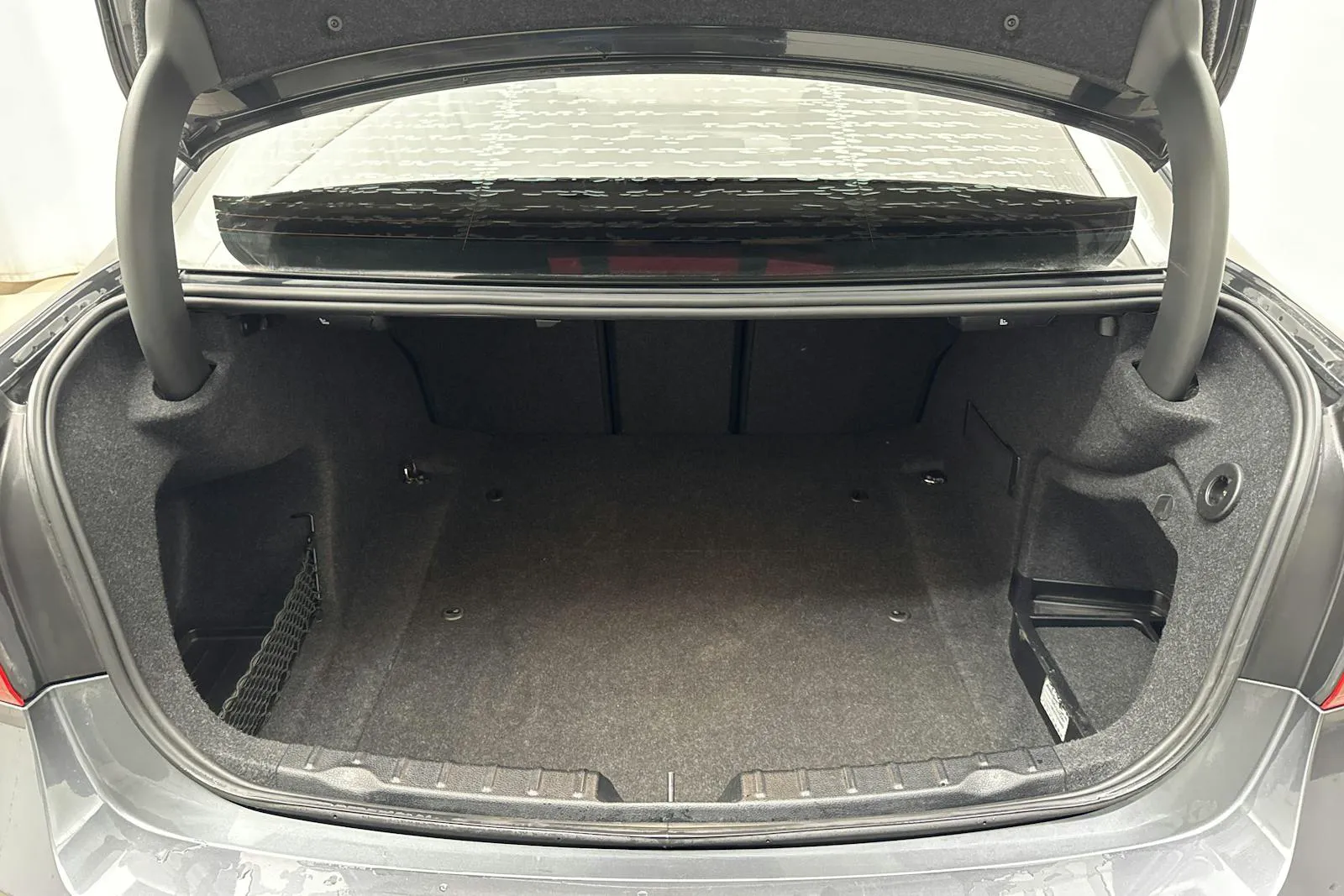 BMW 320 bild 9