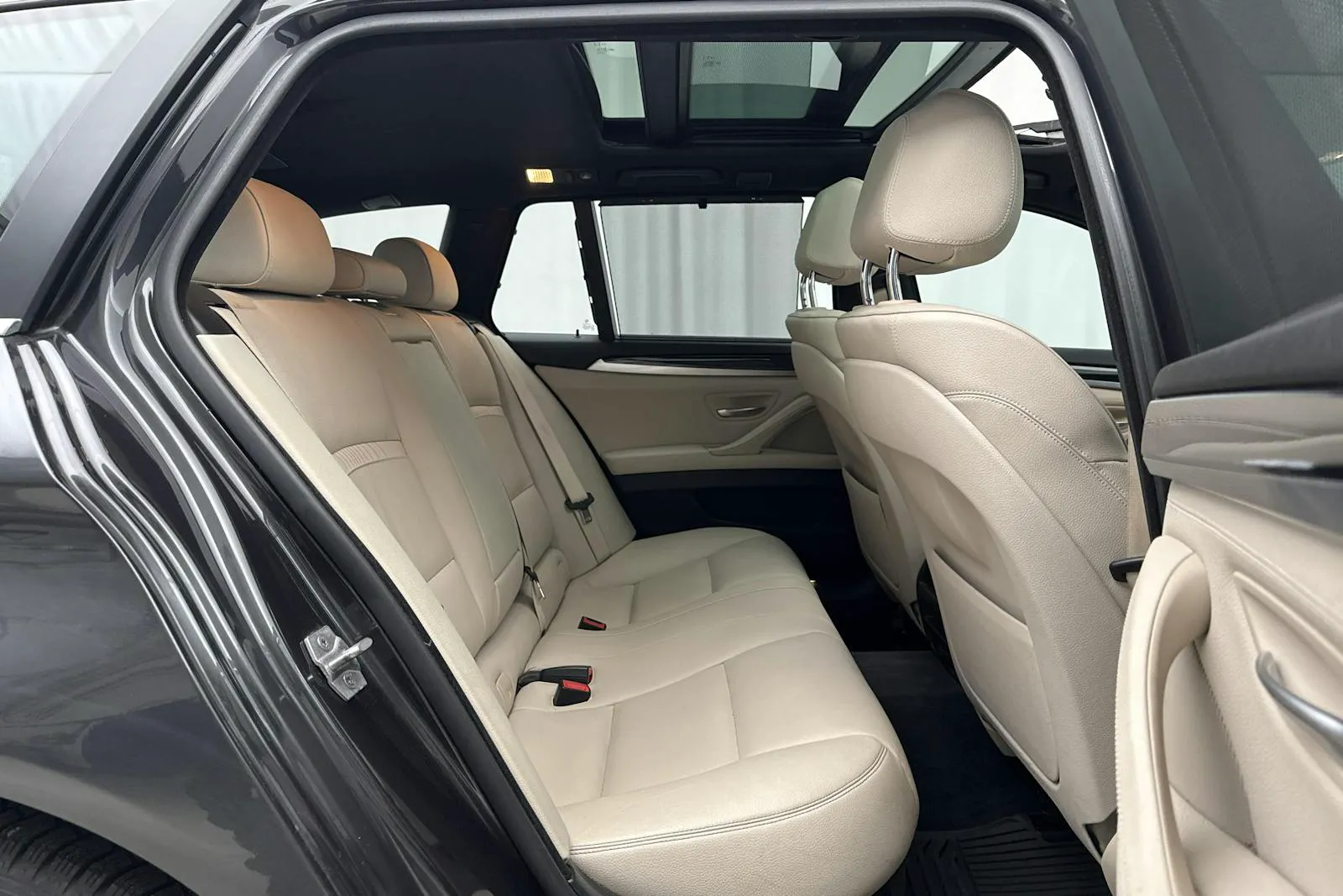 BMW 520 bild 8
