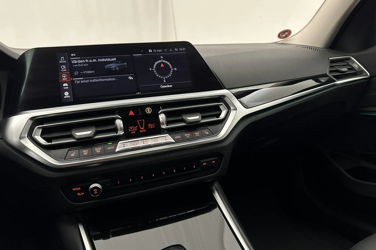 BMW 330 bild 15