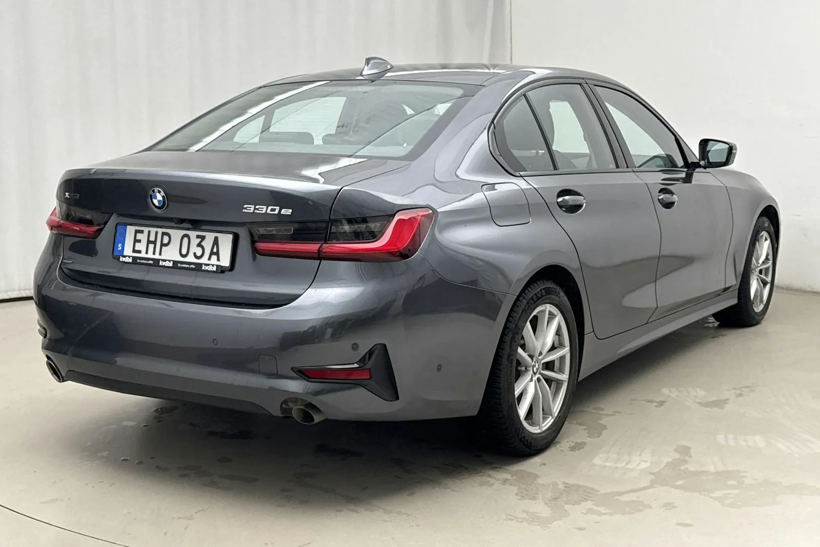 BMW 330 bild 3