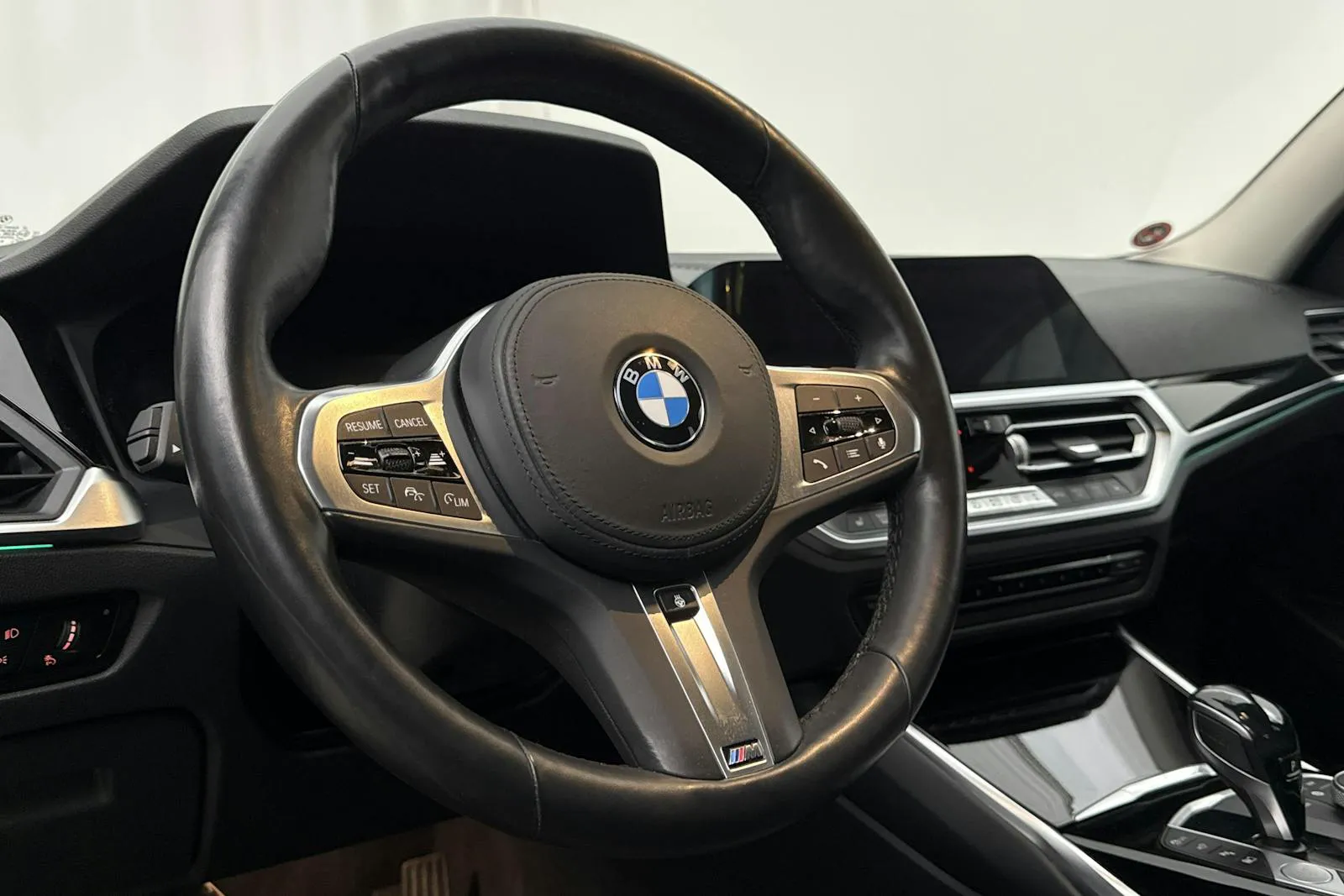 BMW 330 bild 18