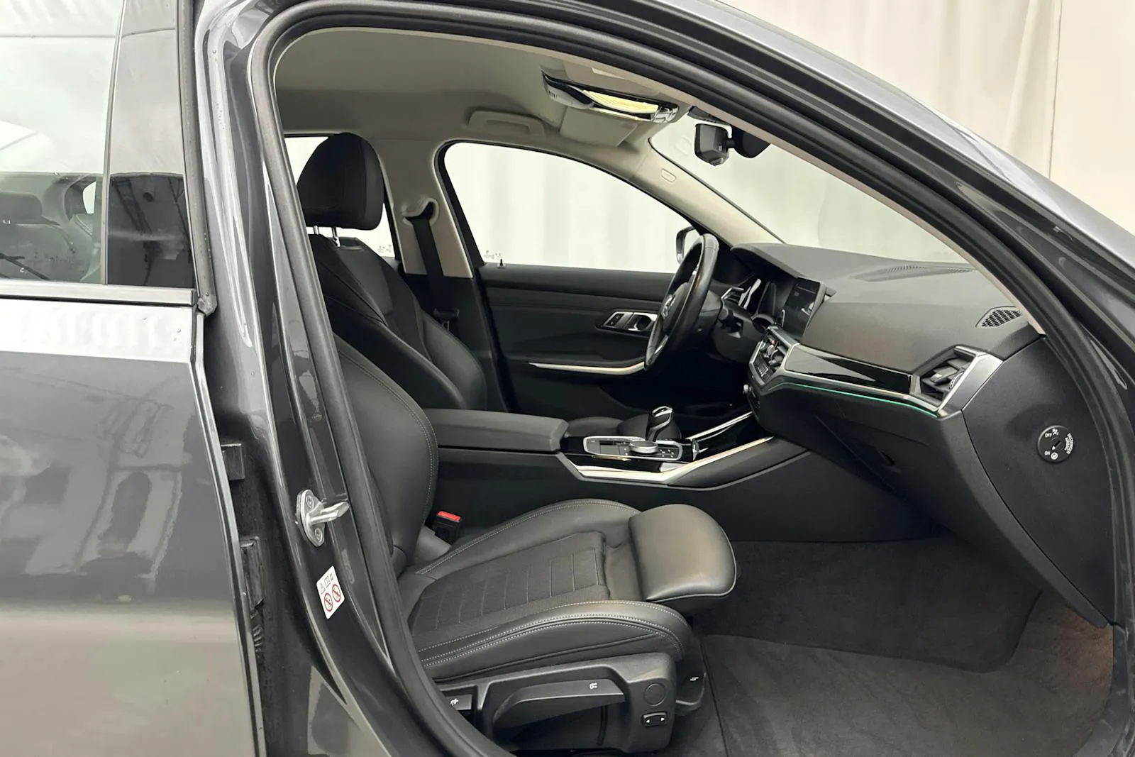 BMW 330 bild 7