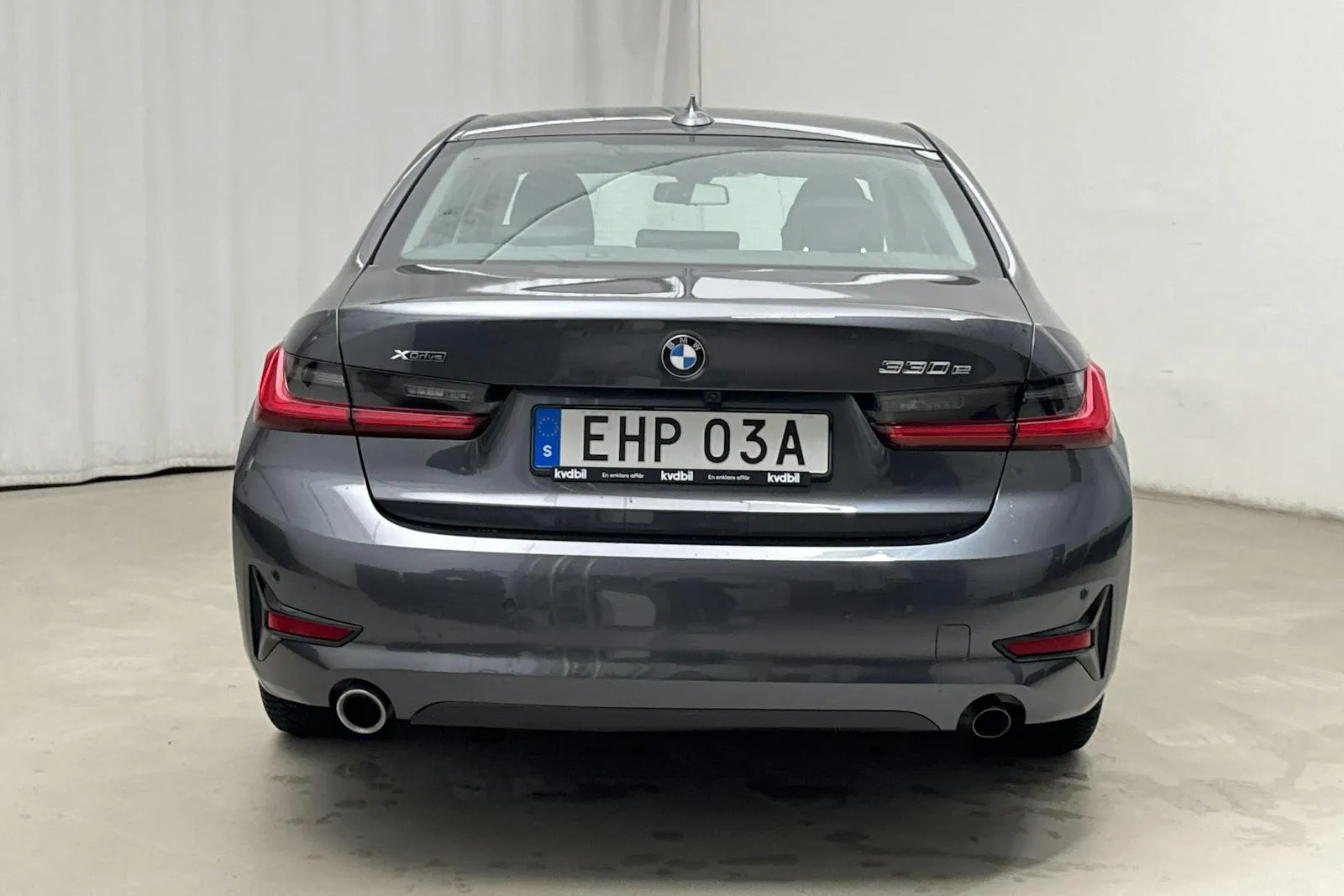 BMW 330 bild 5
