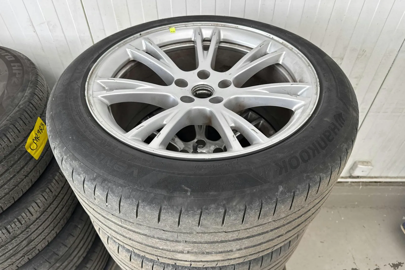 Tesla Model Y bild 21