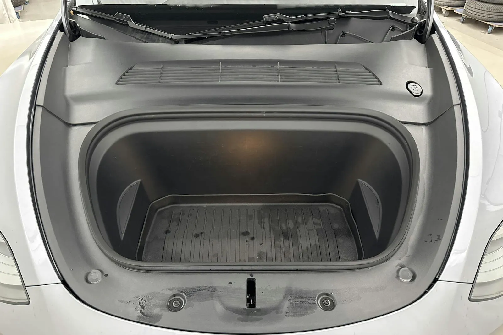 Tesla Model Y bild 10
