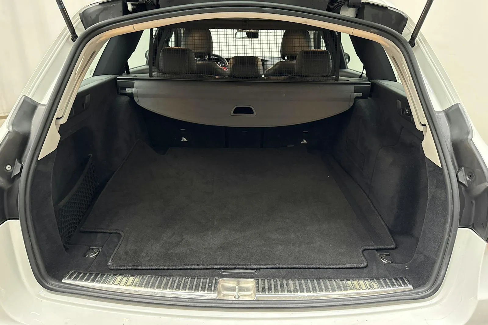 Mercedes E200 bild 9