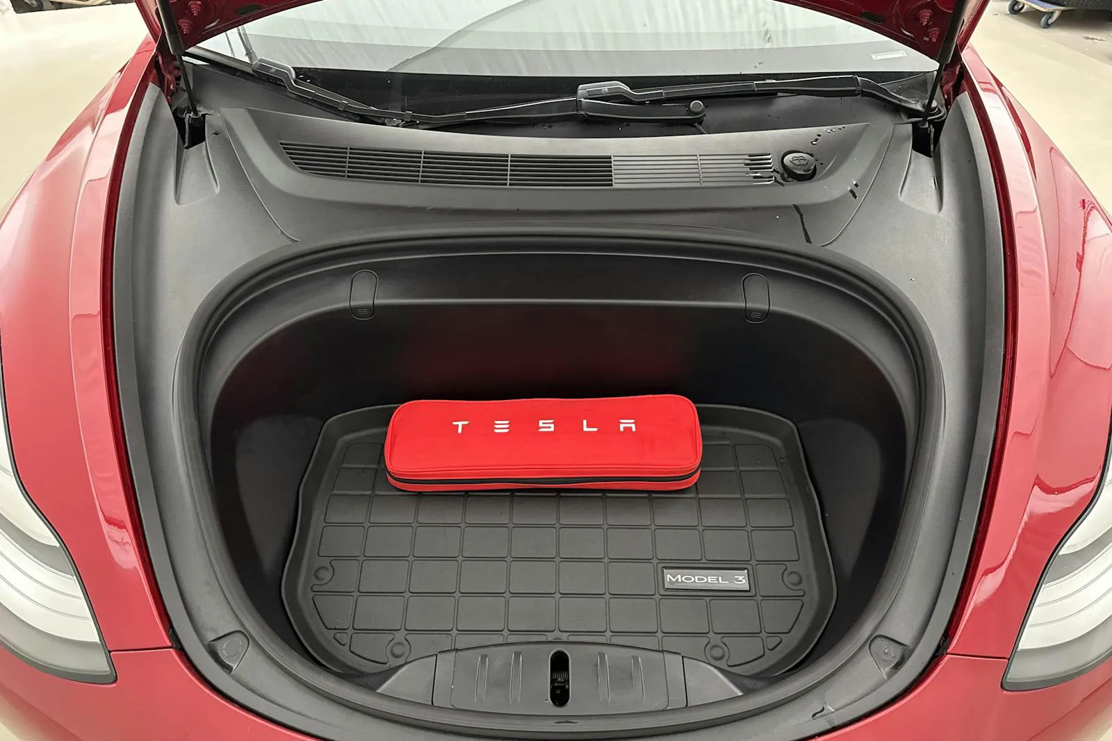 Tesla Model 3 bild 10