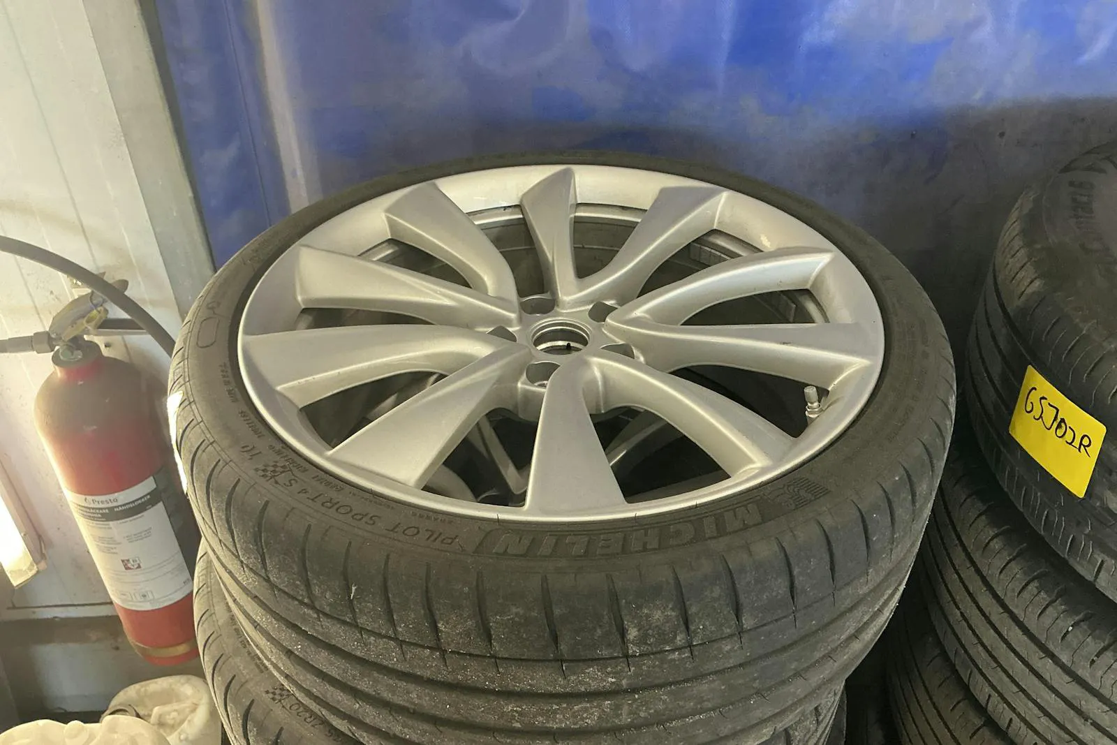 Tesla Model 3 bild 21