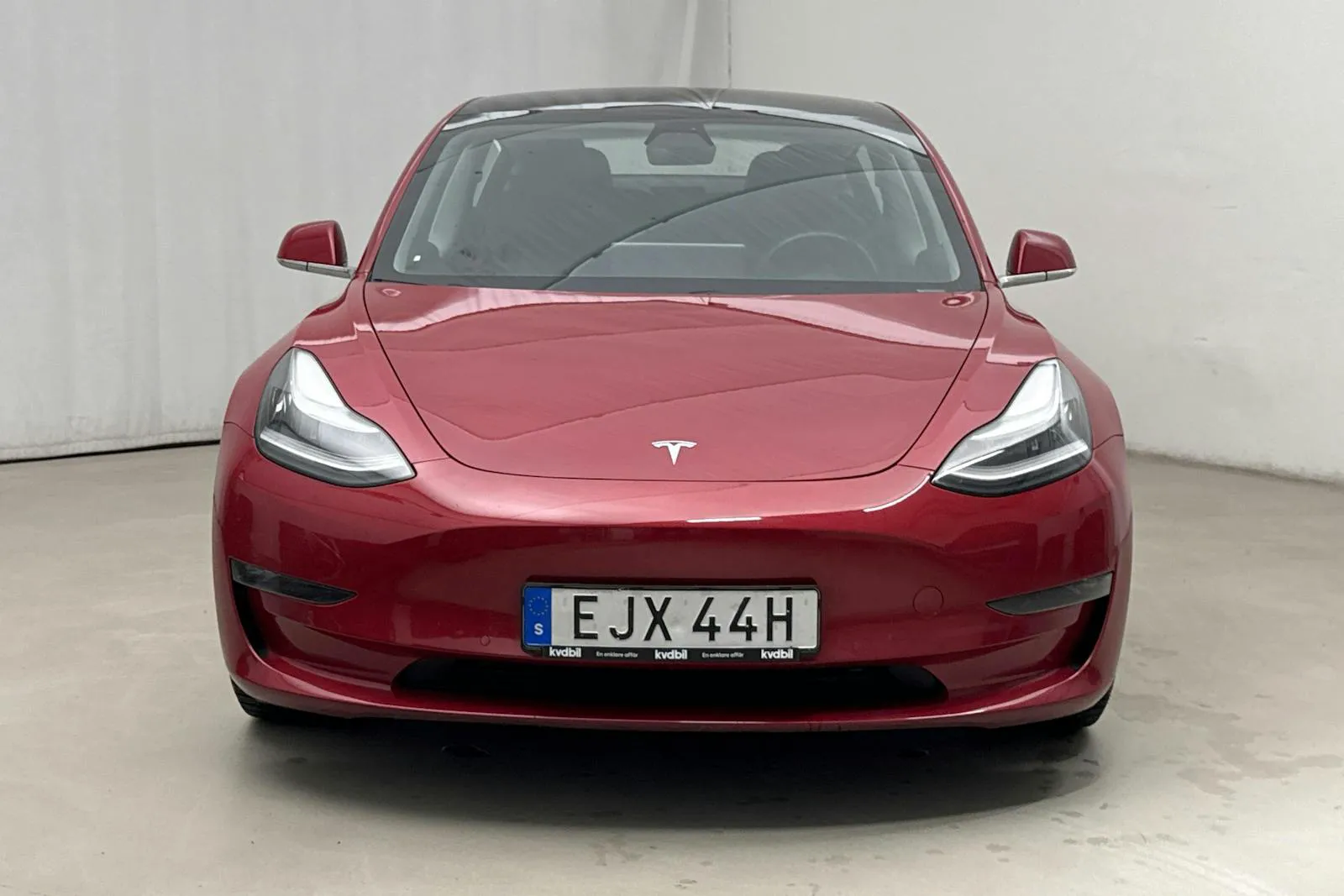 Tesla Model 3 bild 4