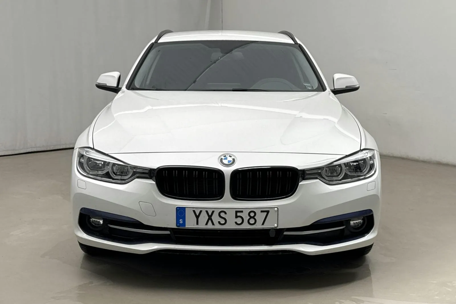 BMW 320 bild 4