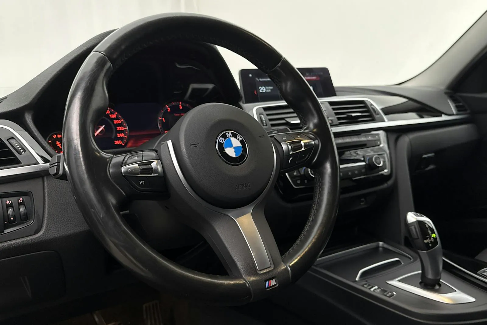 BMW 320 bild 15