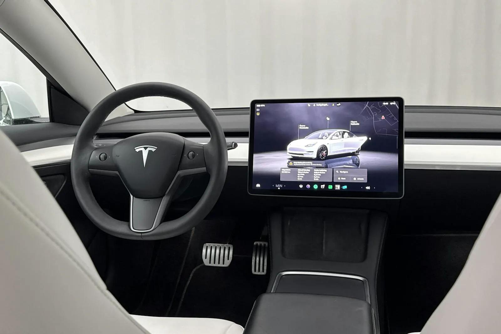 Tesla Model 3 bild 17