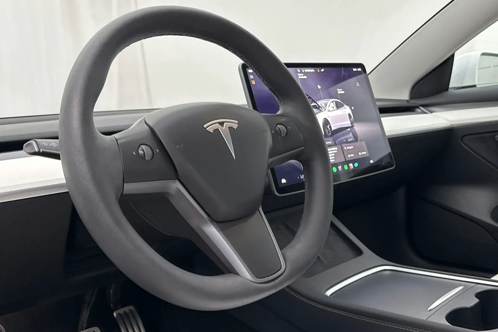 Tesla Model 3 bild 19