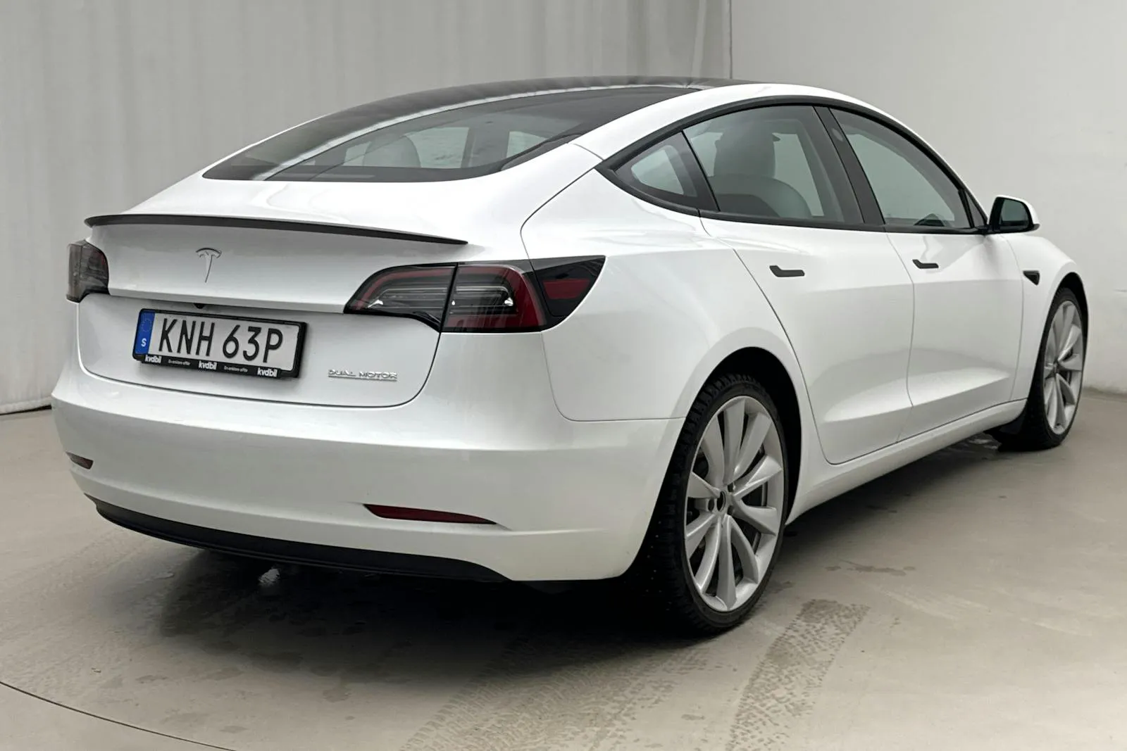 Tesla Model 3 bild 3