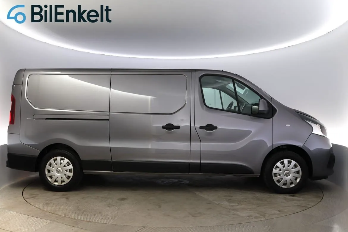 Nissan NV300 bild 2
