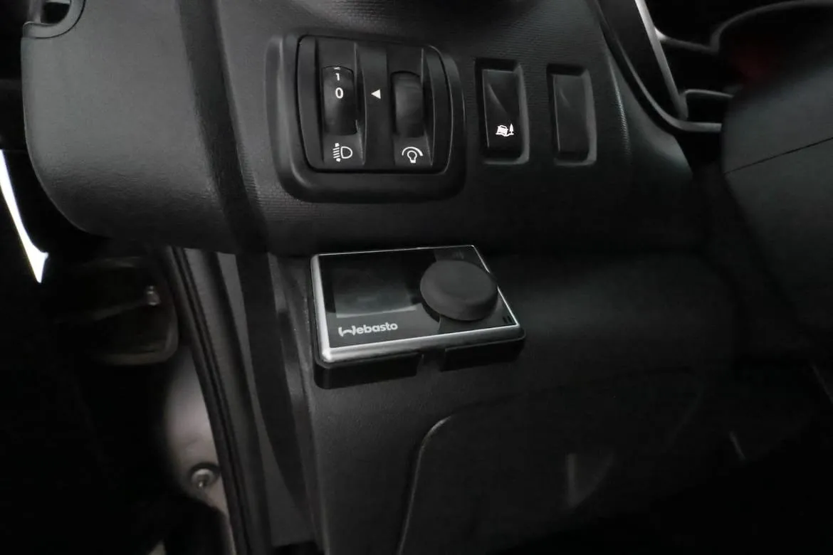 Nissan NV300 bild 19