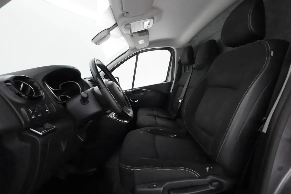 Nissan NV300 bild 8
